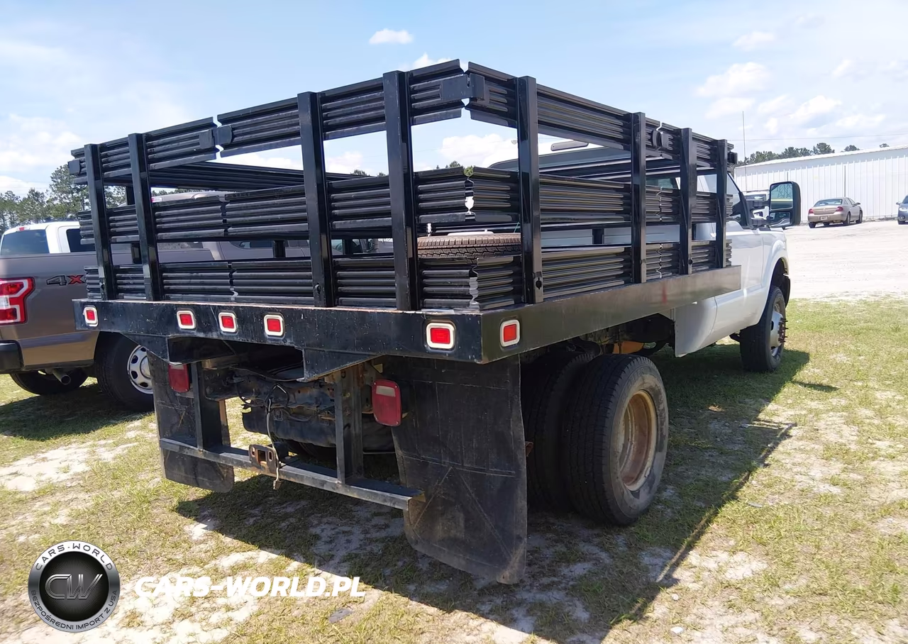2015 Ford F-350 Chassis Xl VIN:1FDRF3H68FED30816 - 4