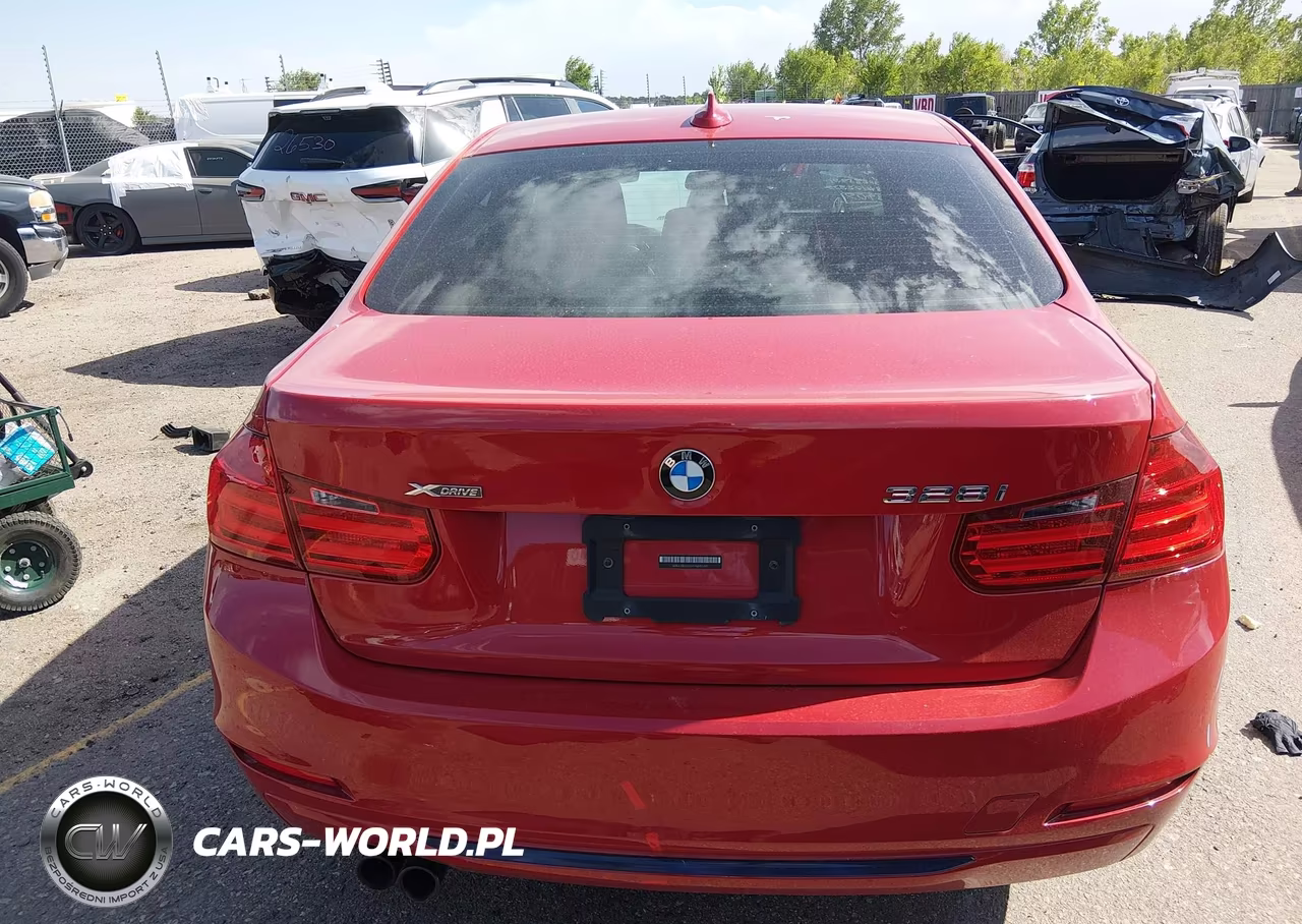 2015 BMW 328I xDrive VIN:WBA3B3G5XFNR85491 - 17