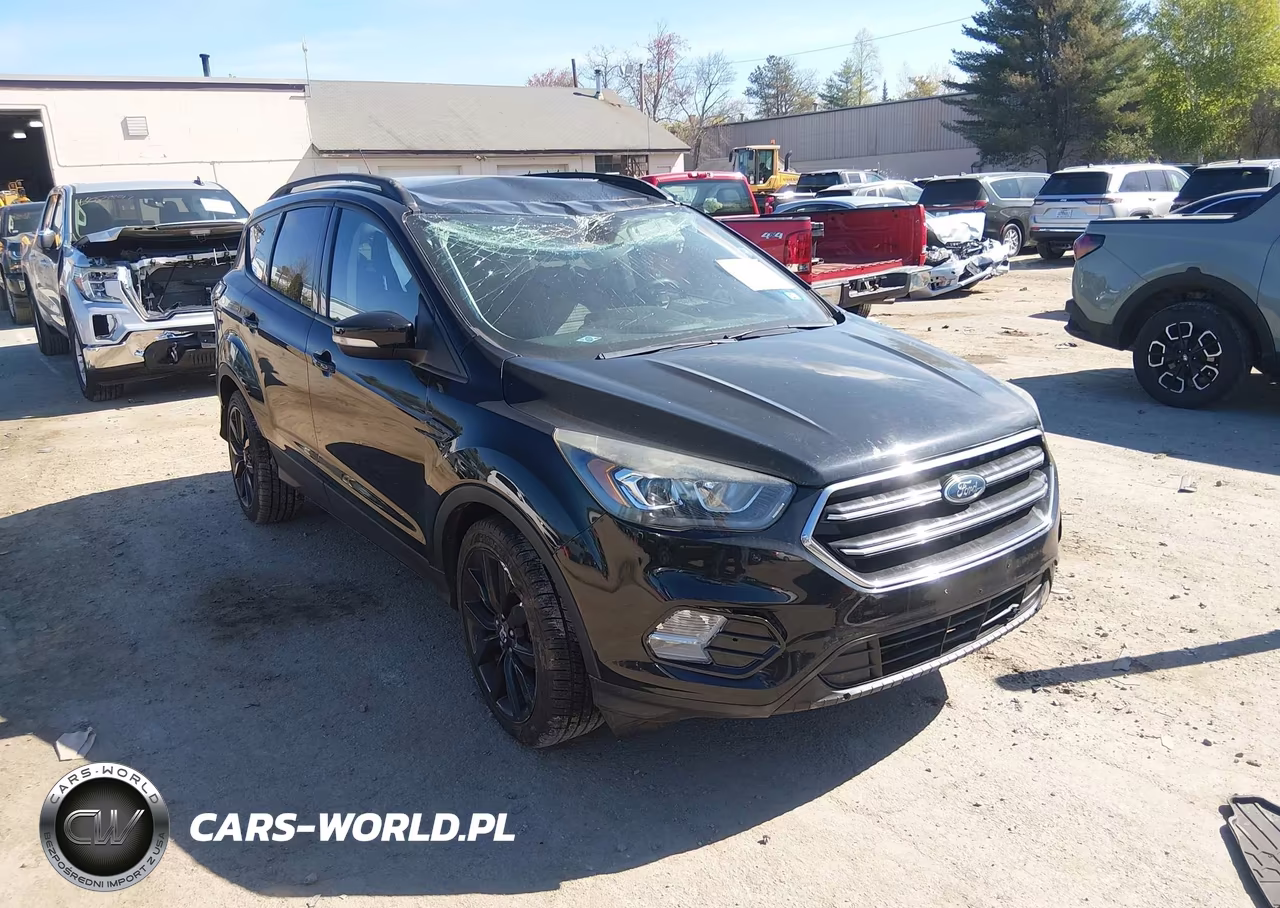 2017 Ford Escape Titanium – zdjęcie 1 z 17