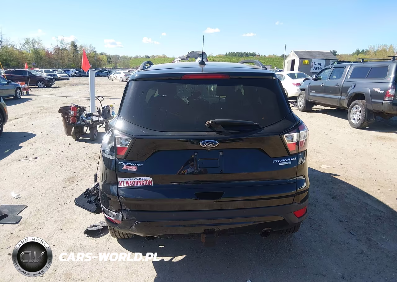 2017 Ford Escape Titanium VIN:1FMCU9J97HUC93687 - 17