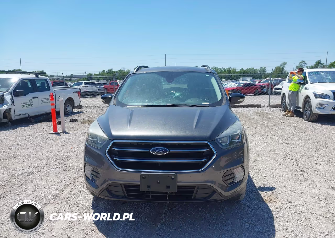 2017 Ford Escape Titanium VIN:1FMCU0J93HUC01213 - 12