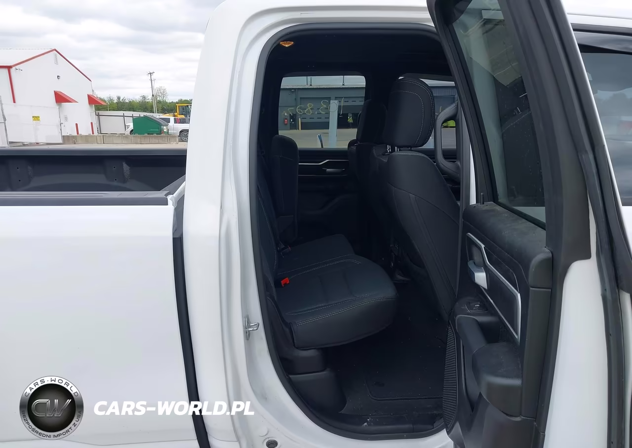 2021 Ram 1500 Big Horn 4X4 6'4 Box VIN:1C6SRFBT9MN786907 - 8