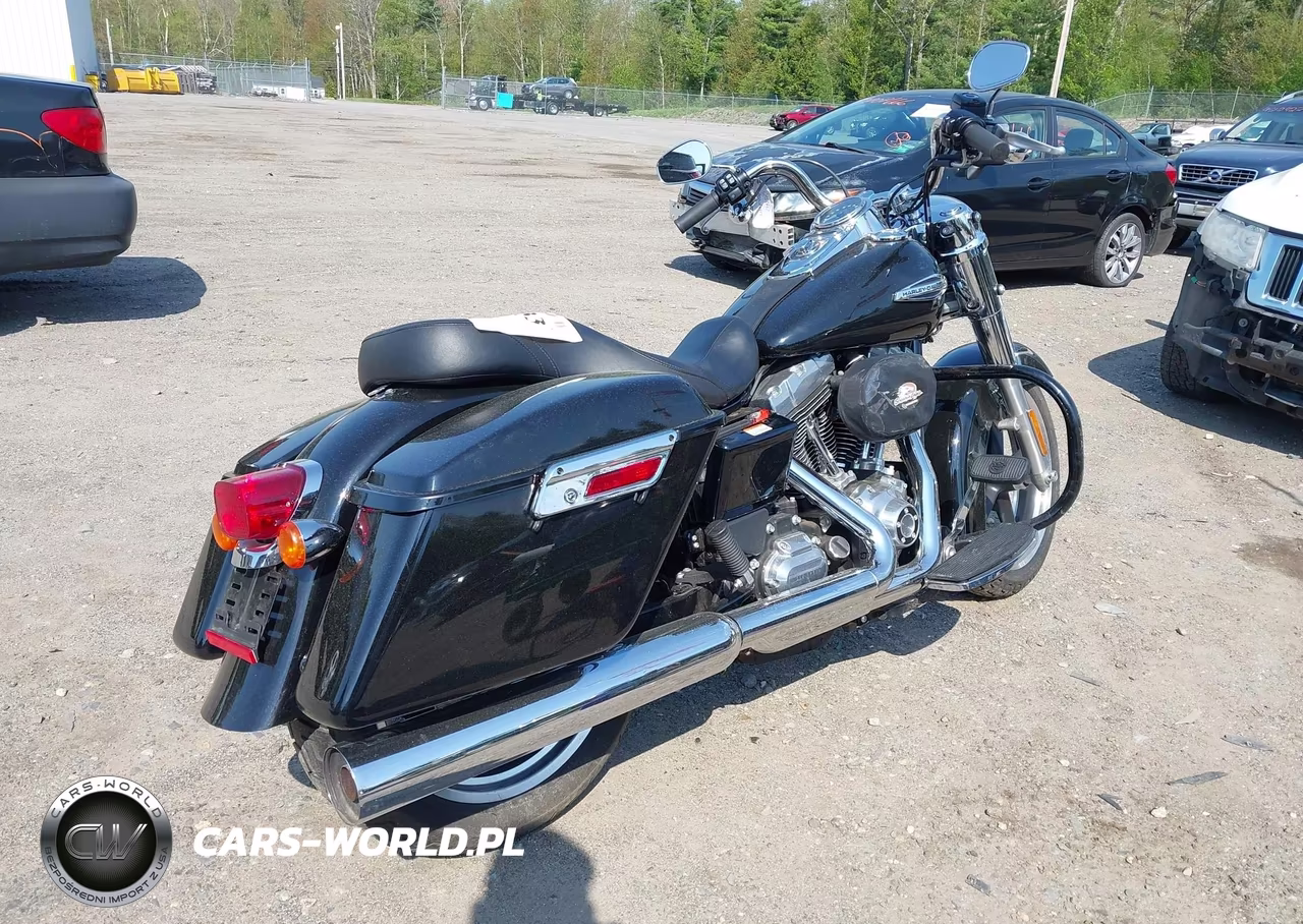 2016 Harley-Davidson Fld Switchback VIN:1HD1GZM16GC328585 - 4