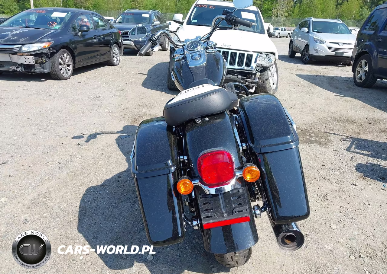 2016 Harley-Davidson Fld Switchback VIN:1HD1GZM16GC328585 - 6