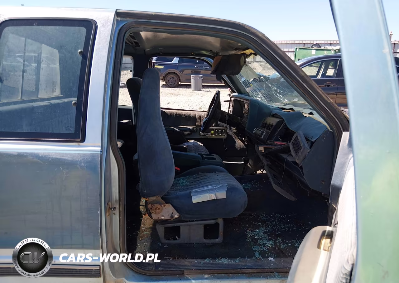 1992 Chevrolet Gmt-400 K2500 VIN:2GCFK29K4N1235582 - 5