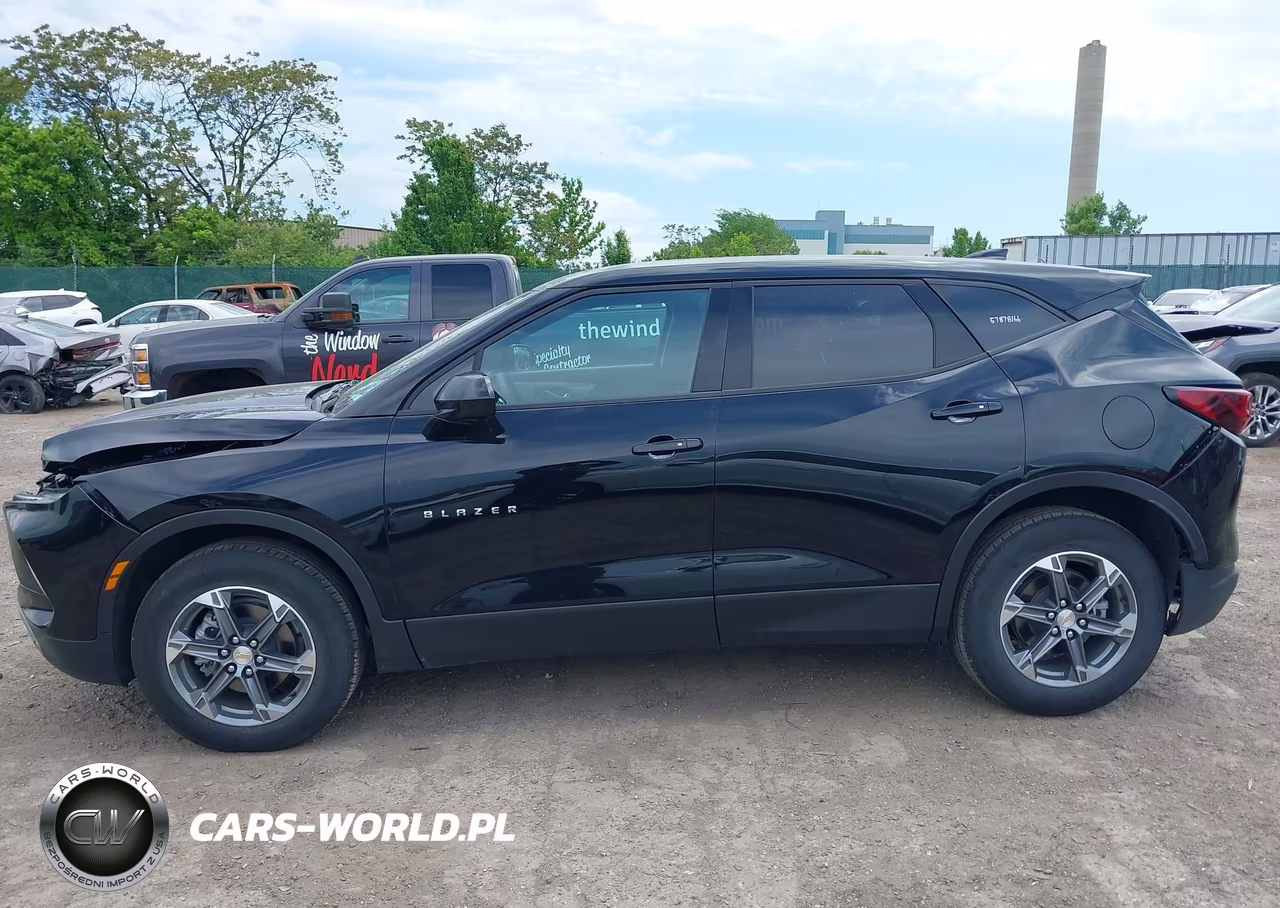 2025 Chevrolet Blazer Awd 2Lt VIN:3GNKBHR45SS240168 - 13