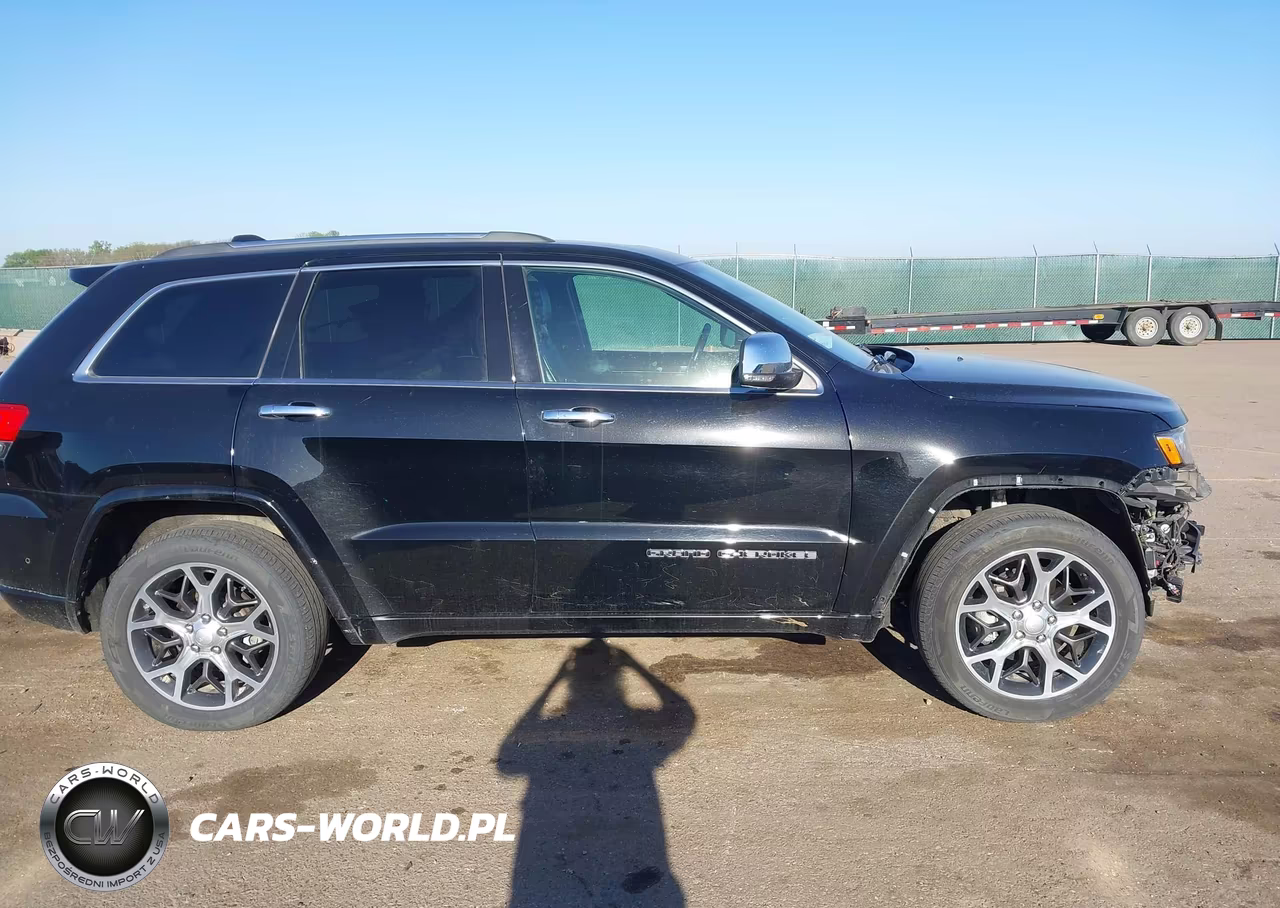 2019 Jeep Grand Cherokee Overland 4X4 VIN:1C4RJFCG2KC589814 - 14