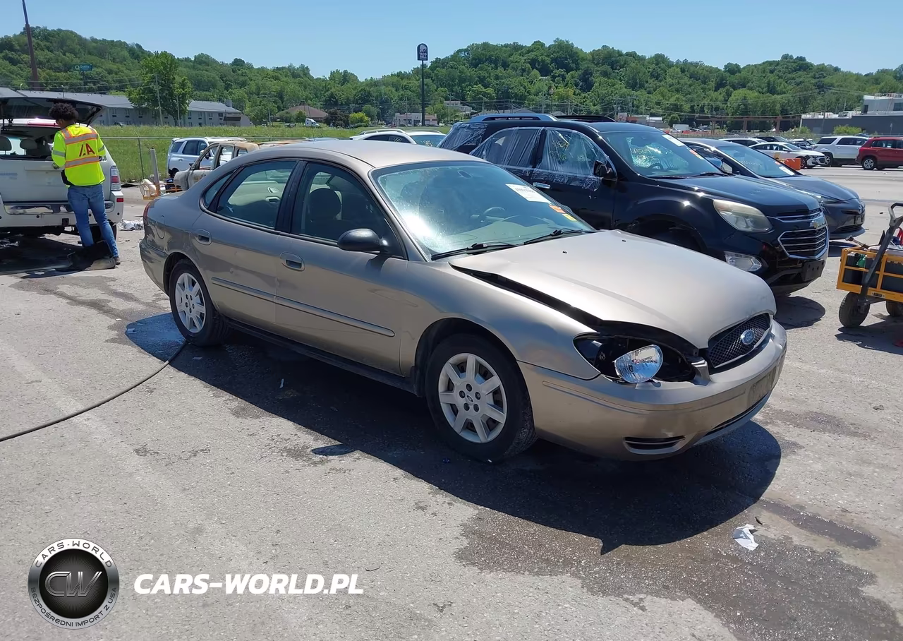 2005 Ford Taurus Se