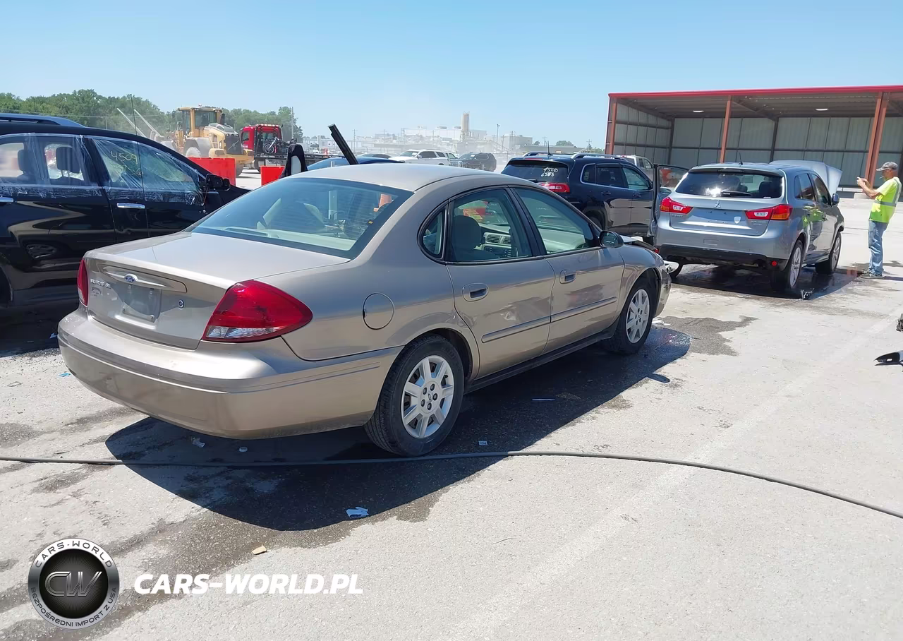 2005 Ford Taurus Se VIN:1FAFP53205A288626 - 4