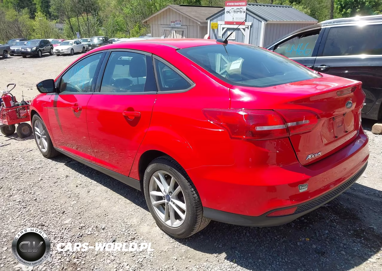 2017 Ford Focus Se VIN:1FADP3FEXHL238083 - 3