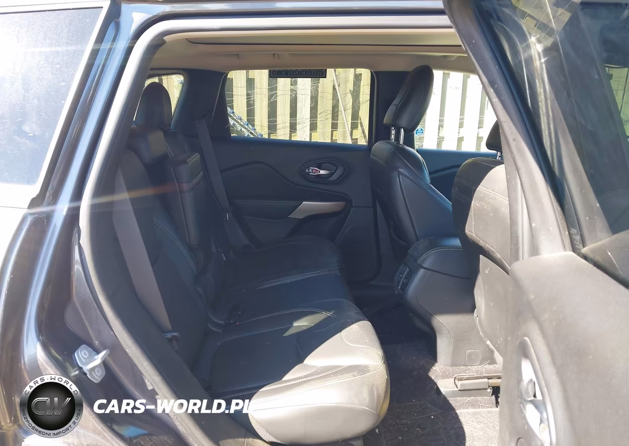2018 Jeep Cherokee Limited 4X4 VIN:1C4PJMDX2JD603391 - 8