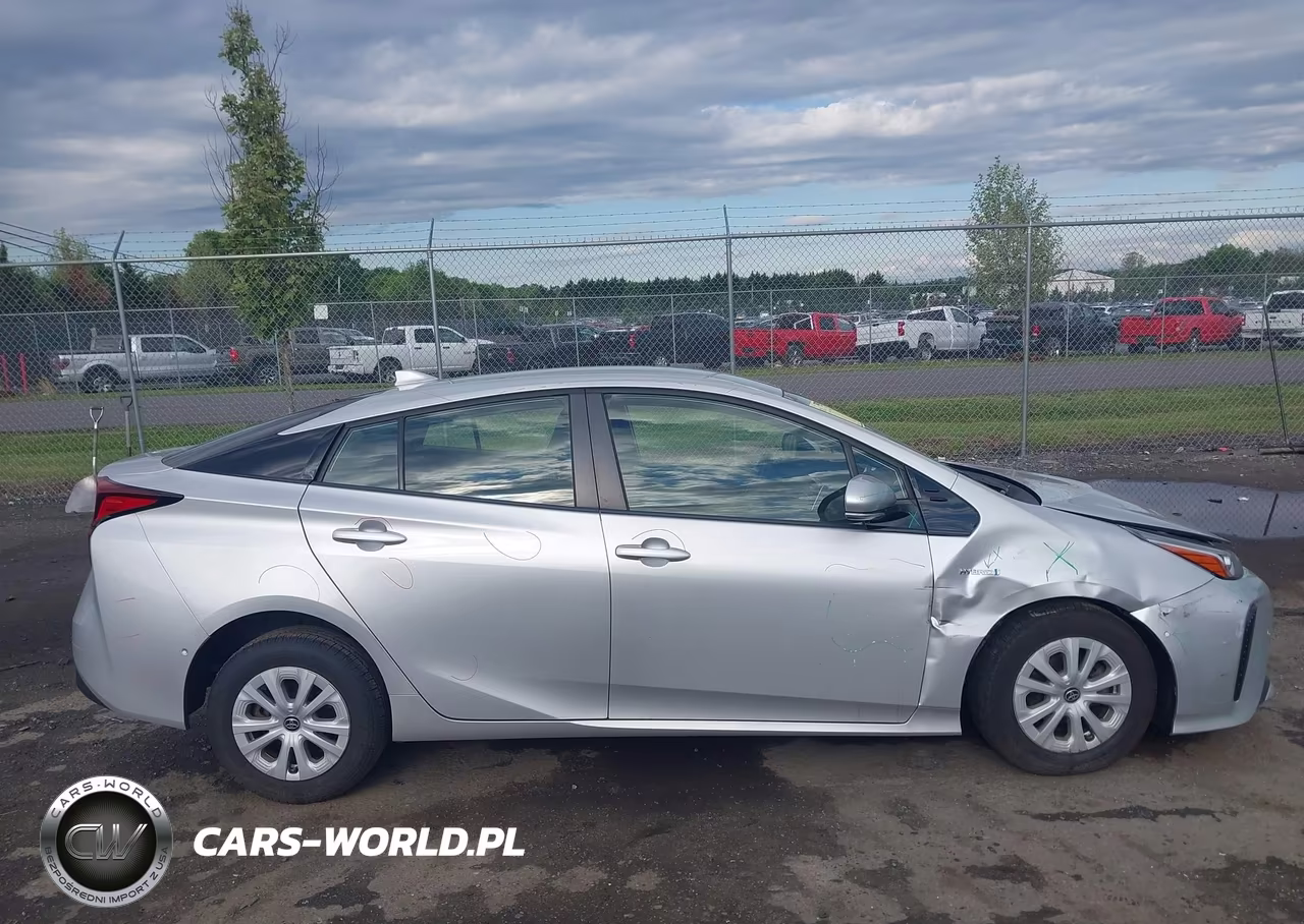 2019 Toyota Prius Le VIN:JTDKARFU4K3095166 - 13