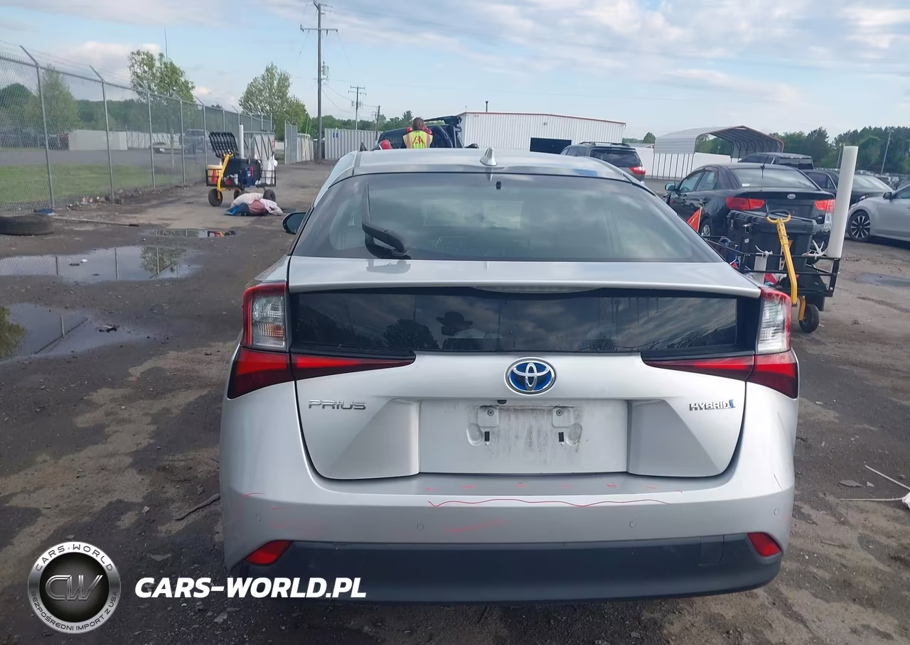 2019 Toyota Prius Le VIN:JTDKARFU4K3095166 - 16