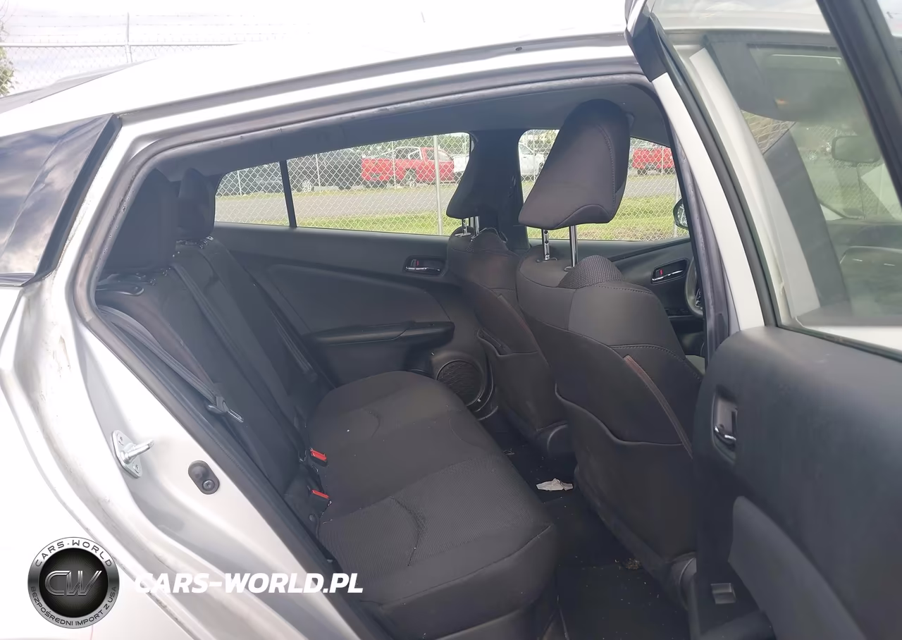 2019 Toyota Prius Le VIN:JTDKARFU4K3095166 - 8