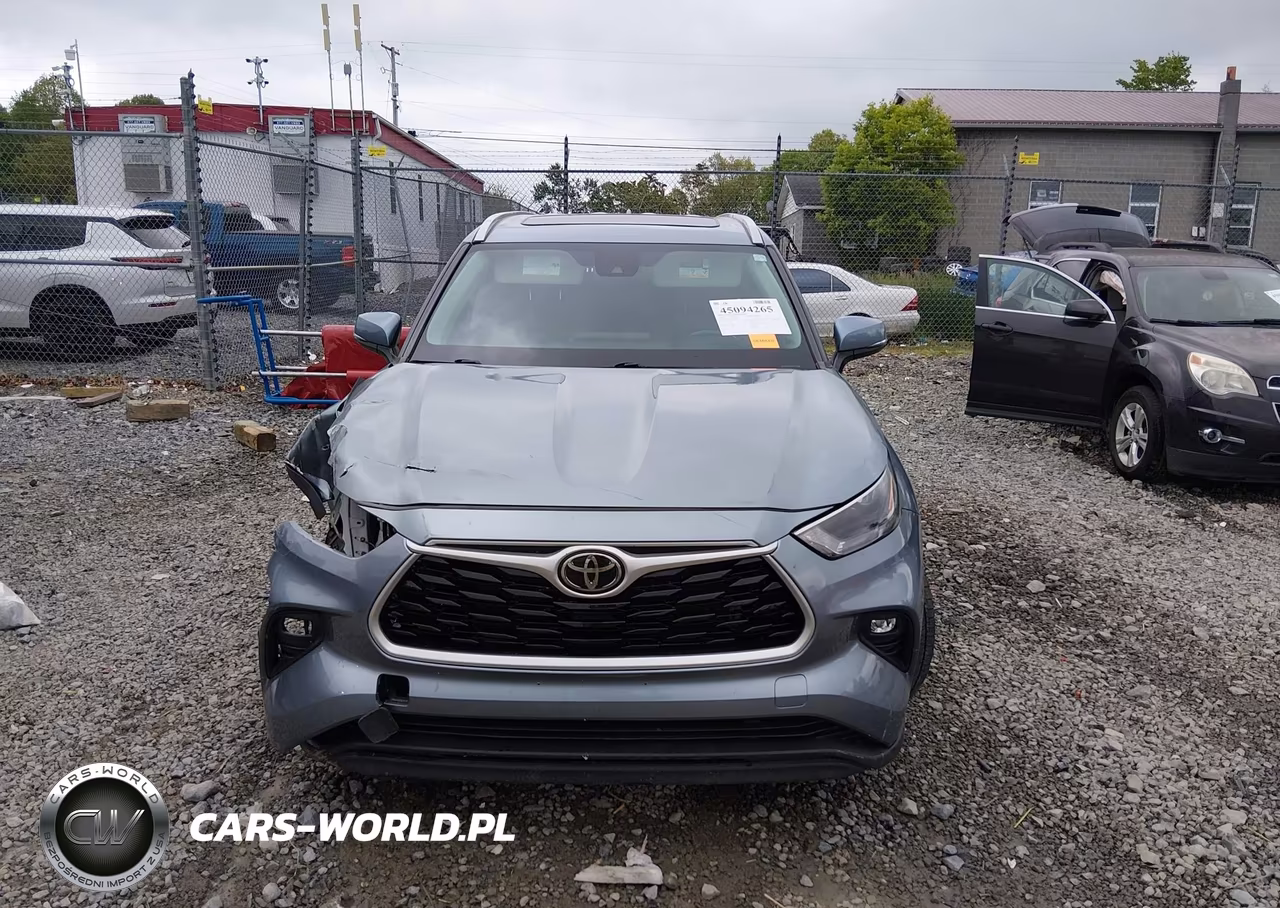 2022 Toyota Highlander Xle VIN:5TDGZRBH0NS250659 - 13