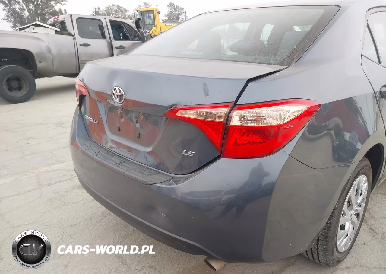 2019 Toyota Corolla Le VIN:2T1BURHE9KC246359 - 17