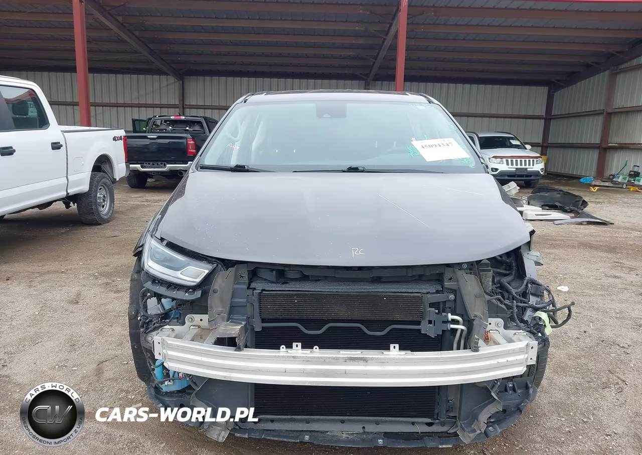 2023 Chrysler Pacifica Touring L VIN:2C4RC1BG6PR553329 - 13