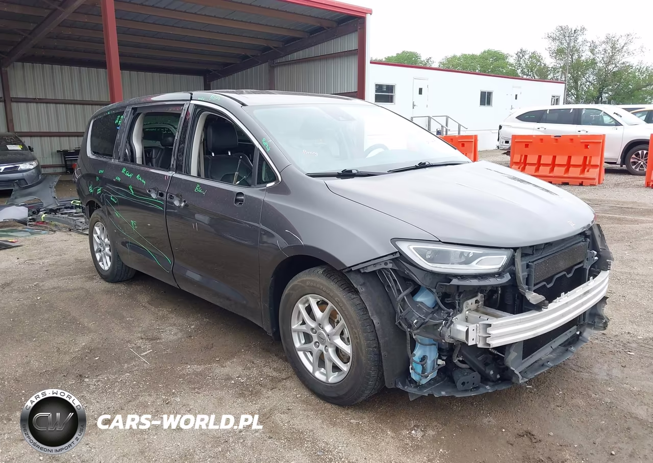 2023 Chrysler Pacifica Touring L VIN:2C4RC1BG6PR553329 - 18