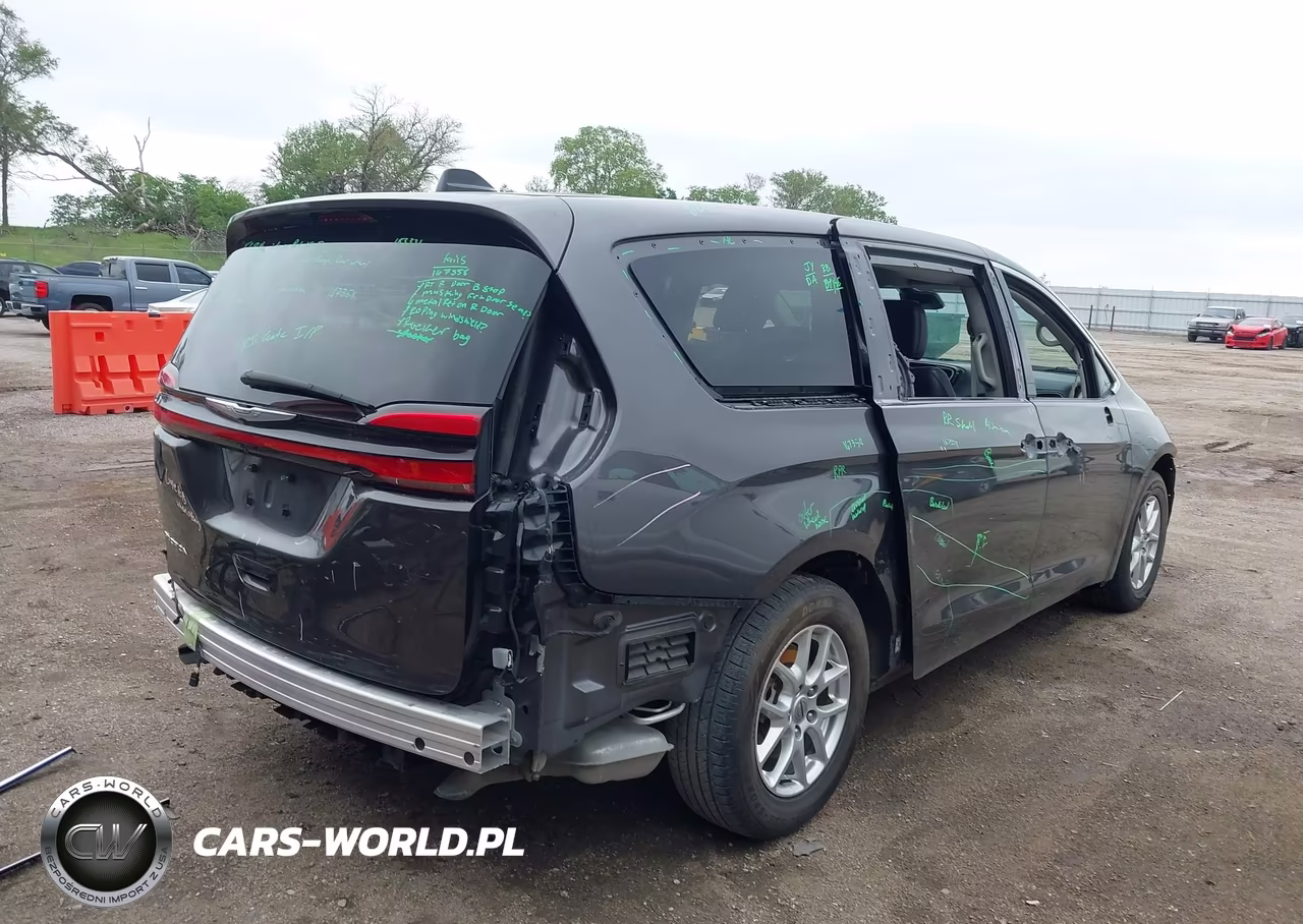 2023 Chrysler Pacifica Touring L VIN:2C4RC1BG6PR553329 - 19