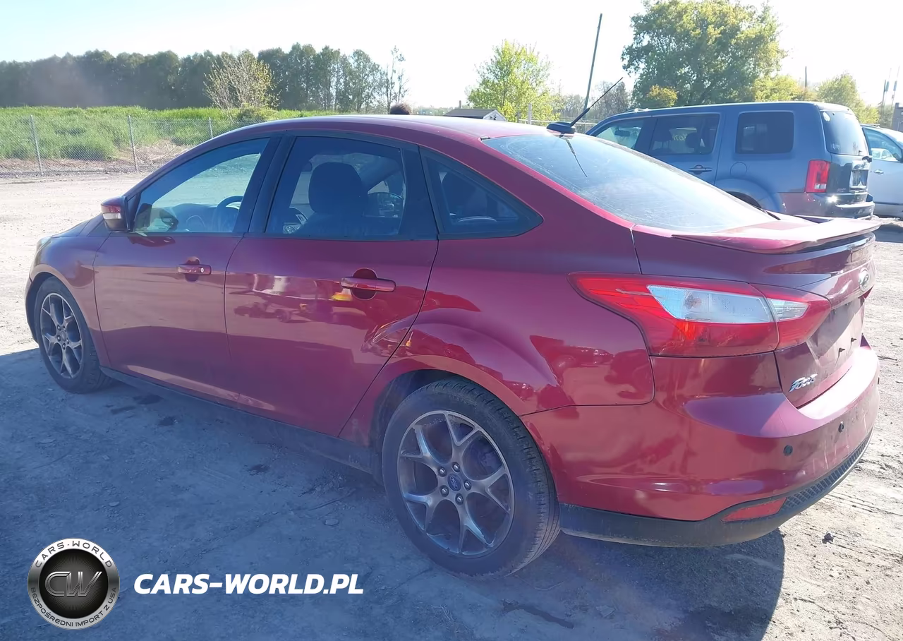 2014 Ford Focus Se VIN:1FADP3F23EL172123 - 3