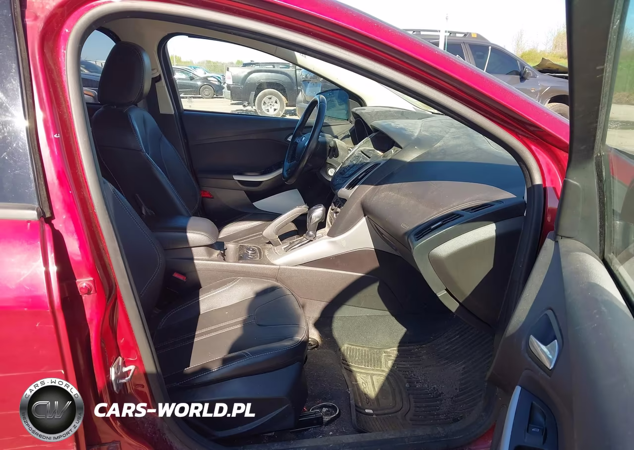 2014 Ford Focus Se VIN:1FADP3F23EL172123 - 5