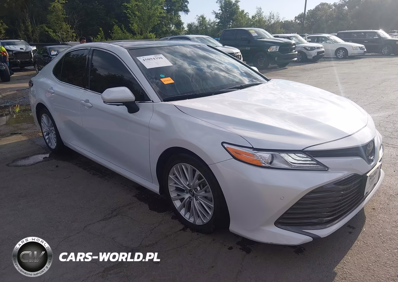 2018 Toyota Camry Xle V6 – zdjęcie 1 z 17