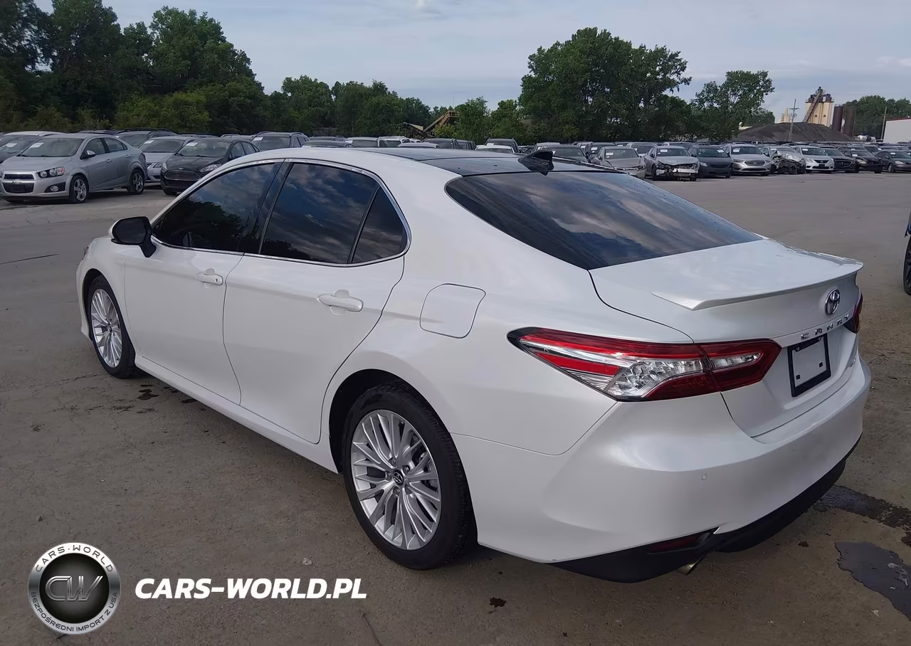 2018 Toyota Camry Xle V6 VIN:4T1BZ1HK0JU009264 - 3