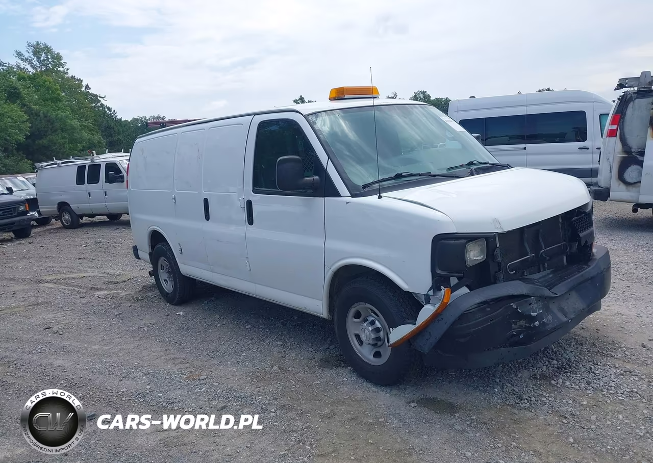 2017 Chevrolet Express 2500 Work Van – zdjęcie 1 z 16