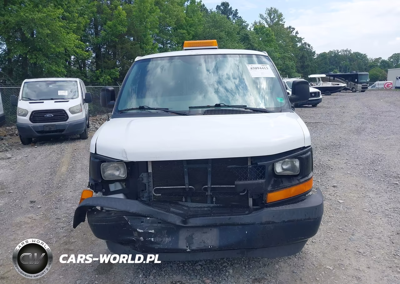 2017 Chevrolet Express 2500 Work Van VIN:1GCWGAFF2H1139074 - 12