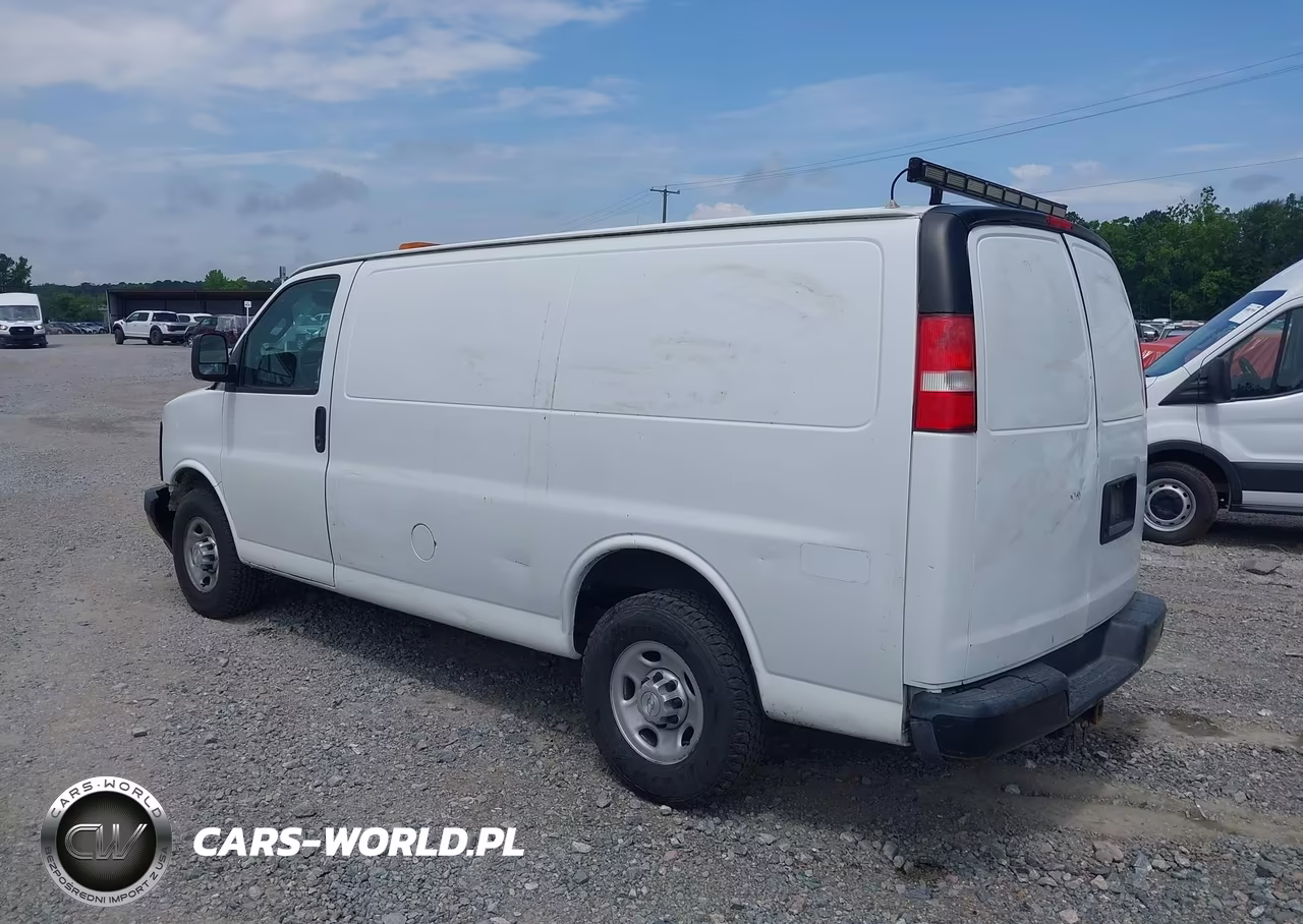 2017 Chevrolet Express 2500 Work Van VIN:1GCWGAFF2H1139074 - 3