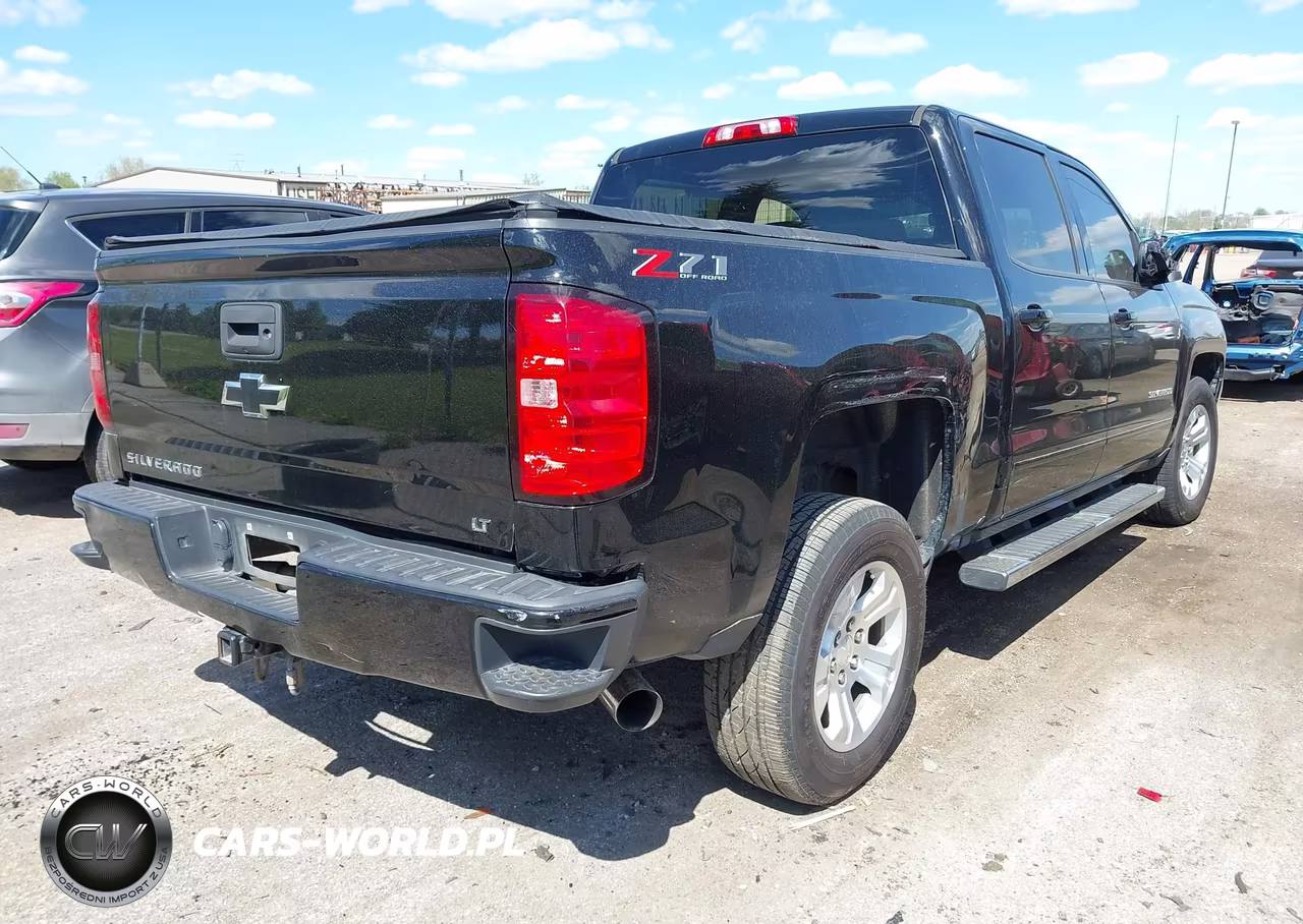 2018 Chevrolet Silverado 1500 2Lt VIN:3GCUKREC4JG509184 - 4