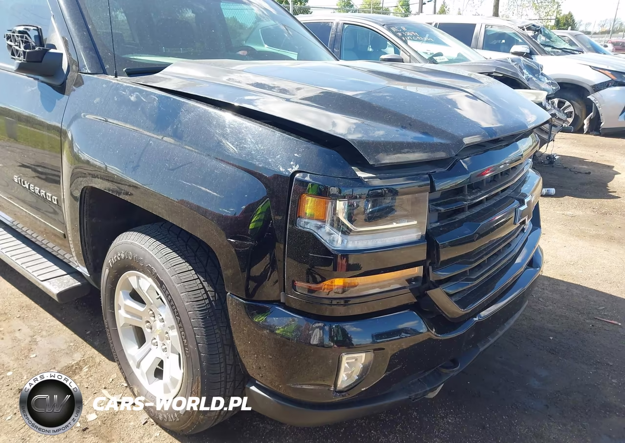 2018 Chevrolet Silverado 1500 2Lt VIN:3GCUKREC4JG509184 - 6