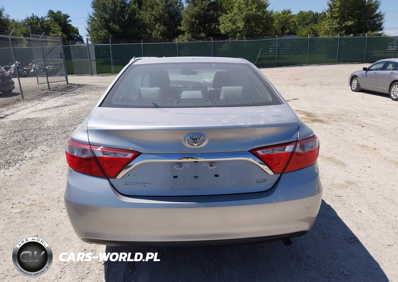 2017 Toyota Camry Le VIN:4T1BF1FK0HU801324 - 16