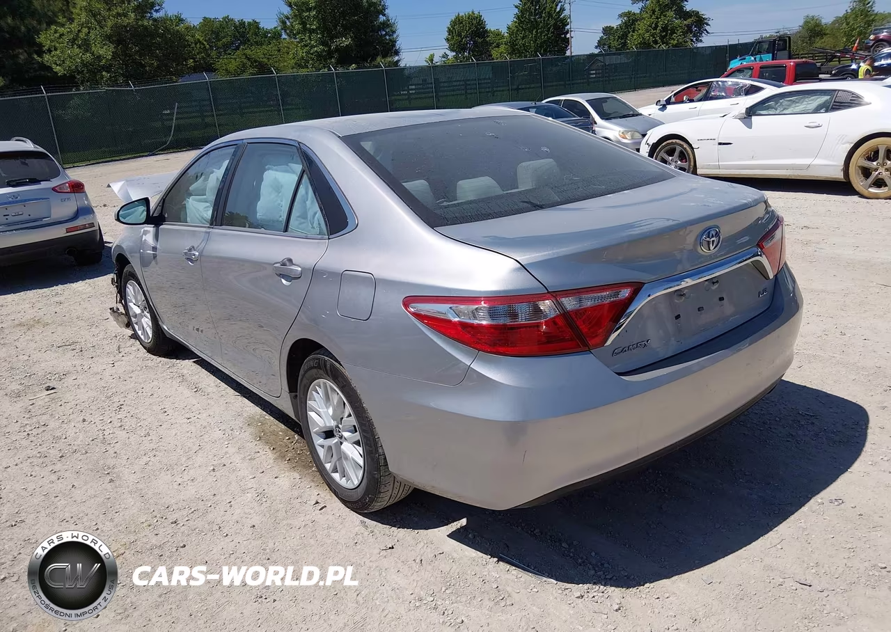 2017 Toyota Camry Le VIN:4T1BF1FK0HU801324 - 3