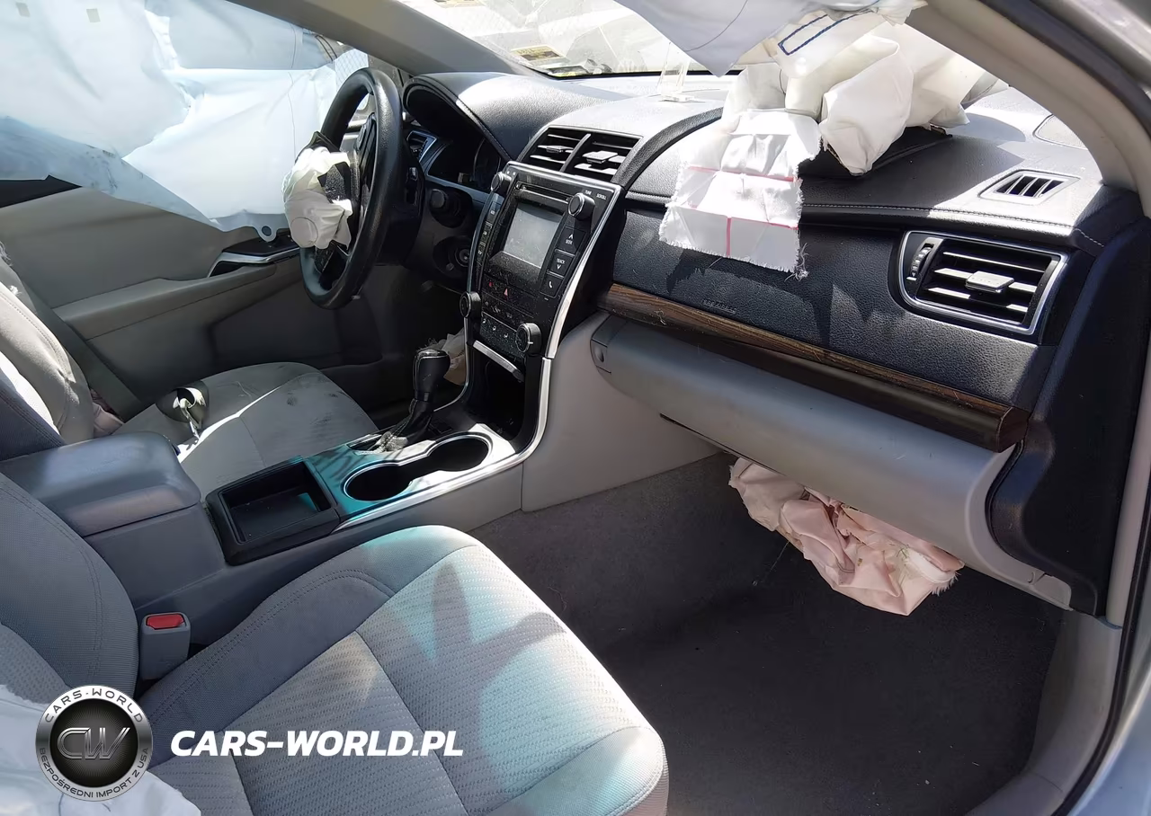 2017 Toyota Camry Le VIN:4T1BF1FK0HU801324 - 5