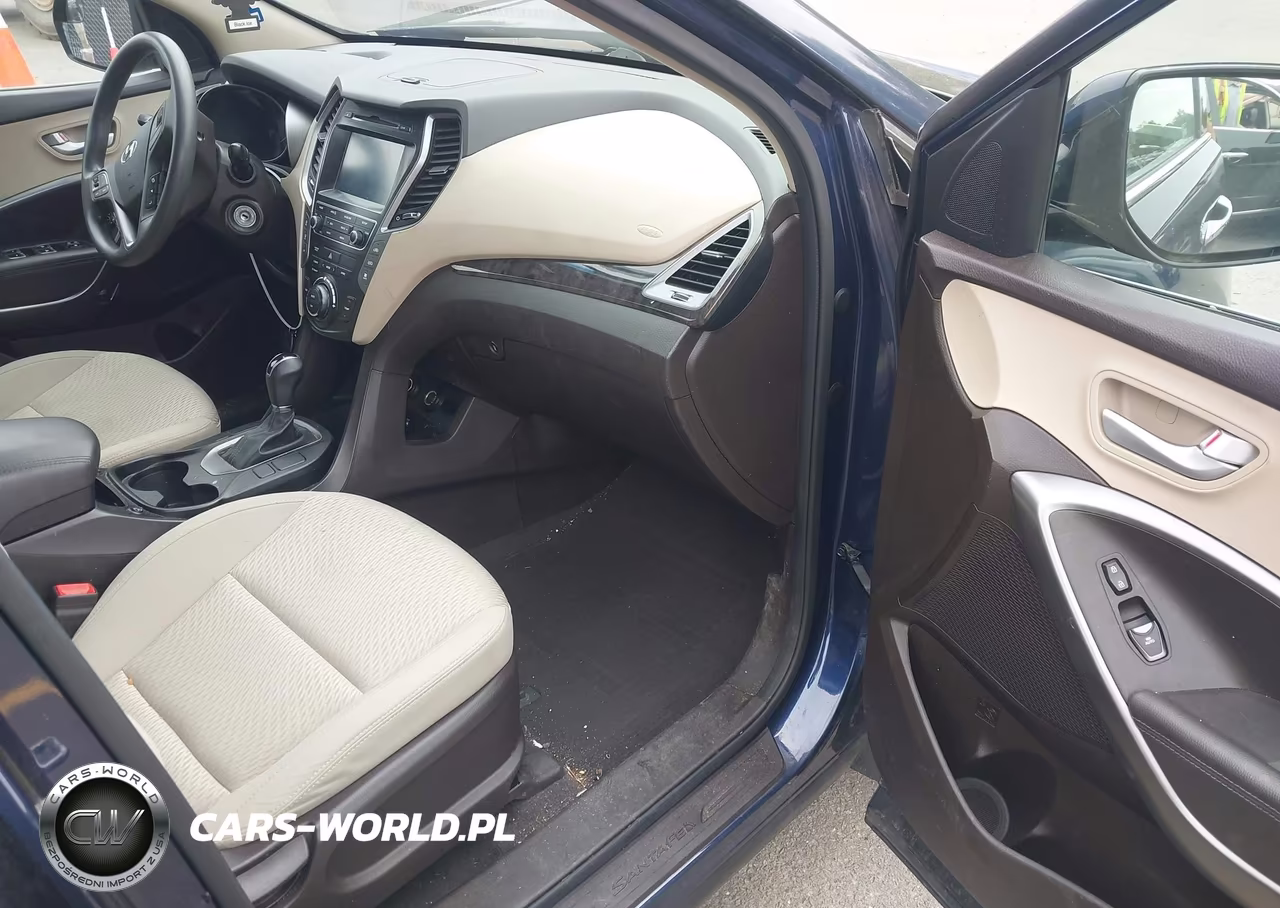 2017 Hyundai Santa Fe Se VIN:KM8SMDHF2HU215411 - 5