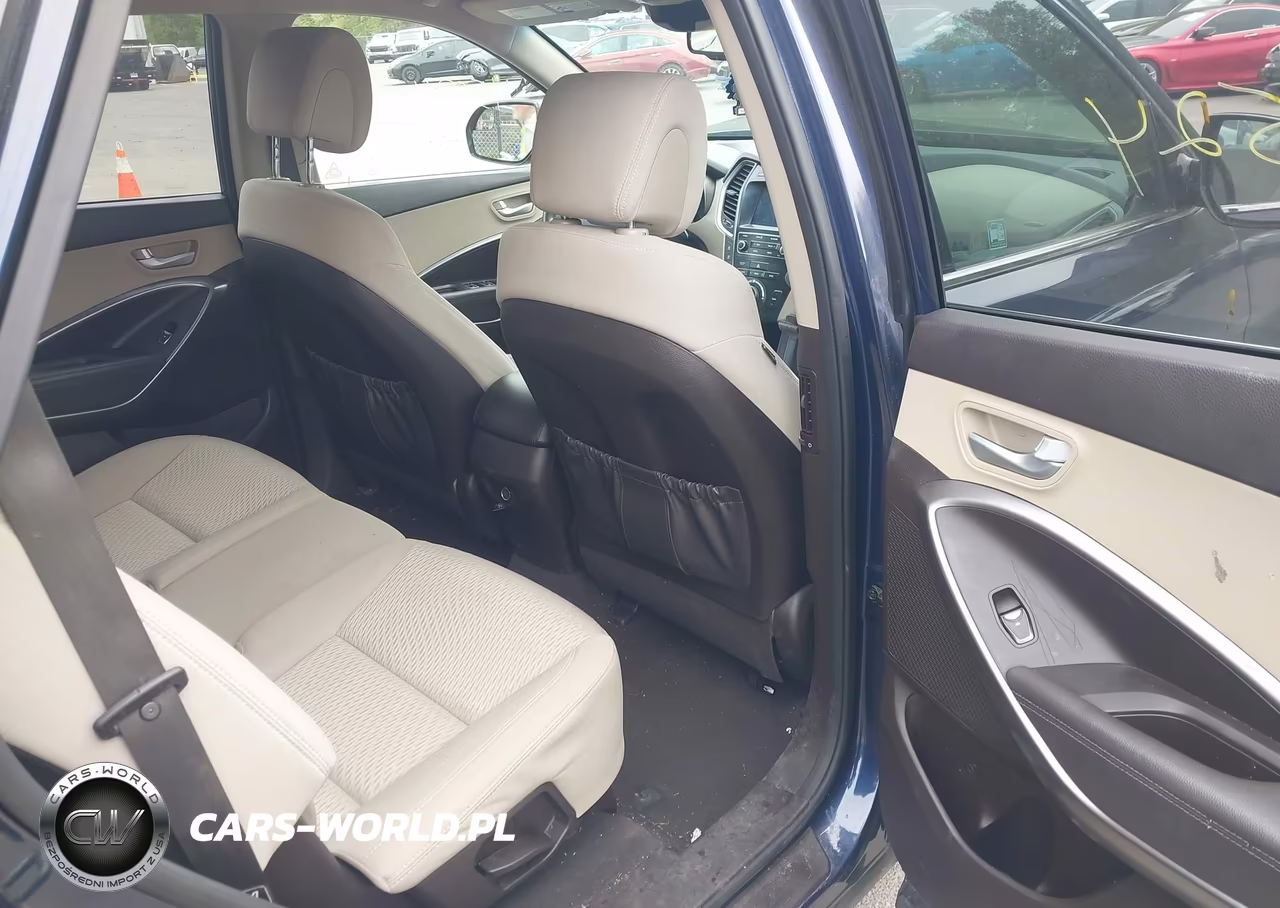 2017 Hyundai Santa Fe Se VIN:KM8SMDHF2HU215411 - 8