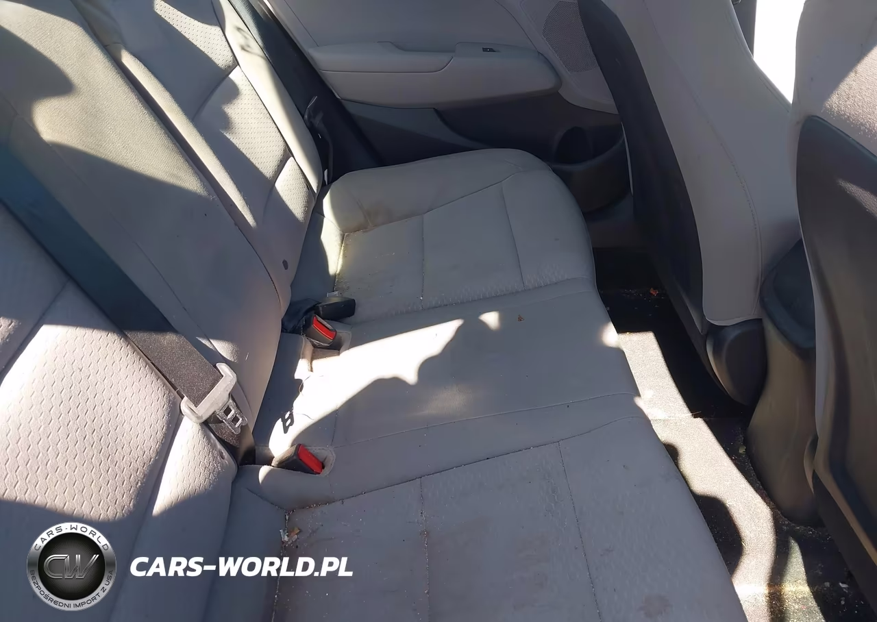 2019 Hyundai Elantra Se VIN:5NPD74LF3KH433662 - 8