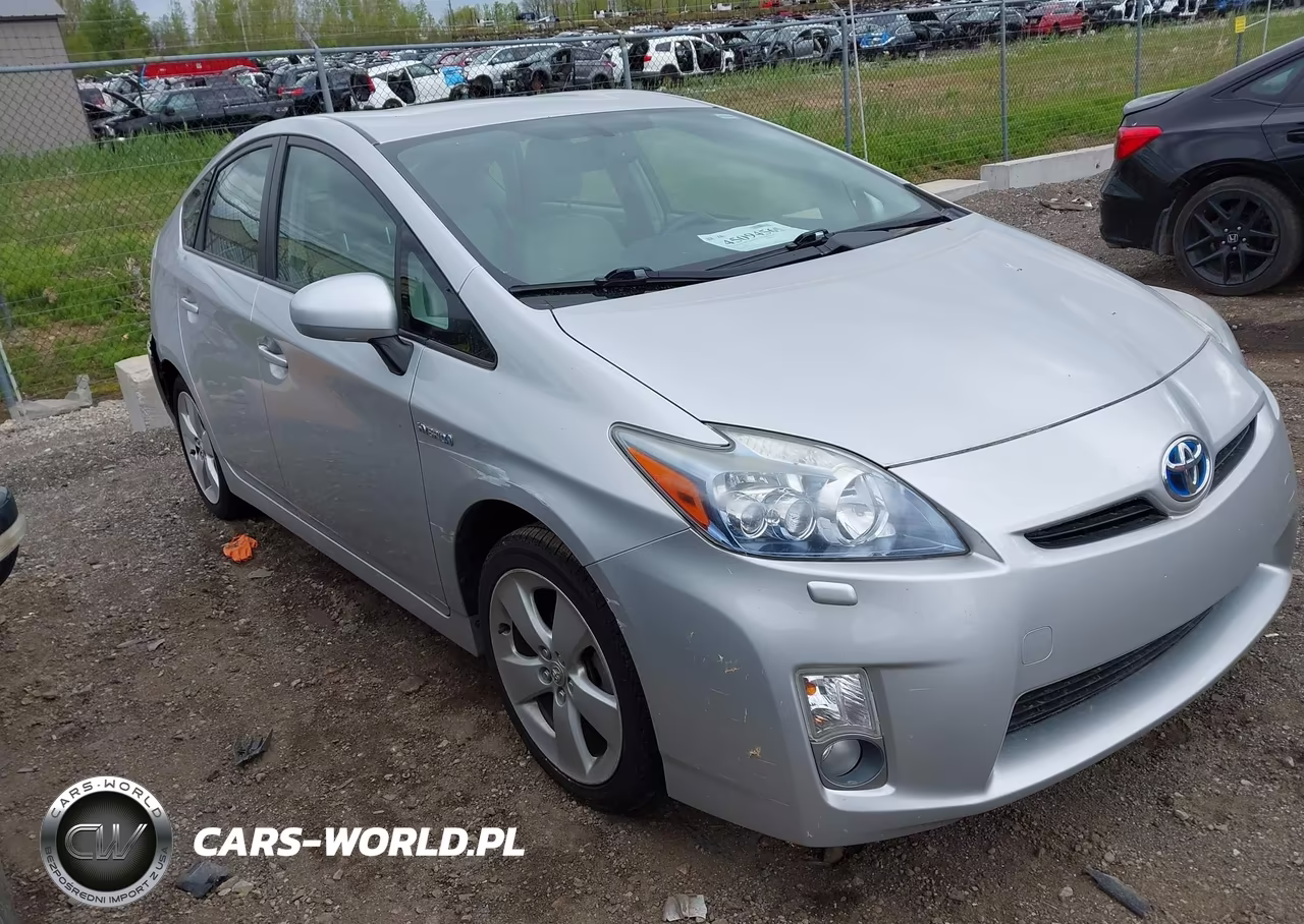 2010 Toyota Prius V – zdjęcie 1 z 12