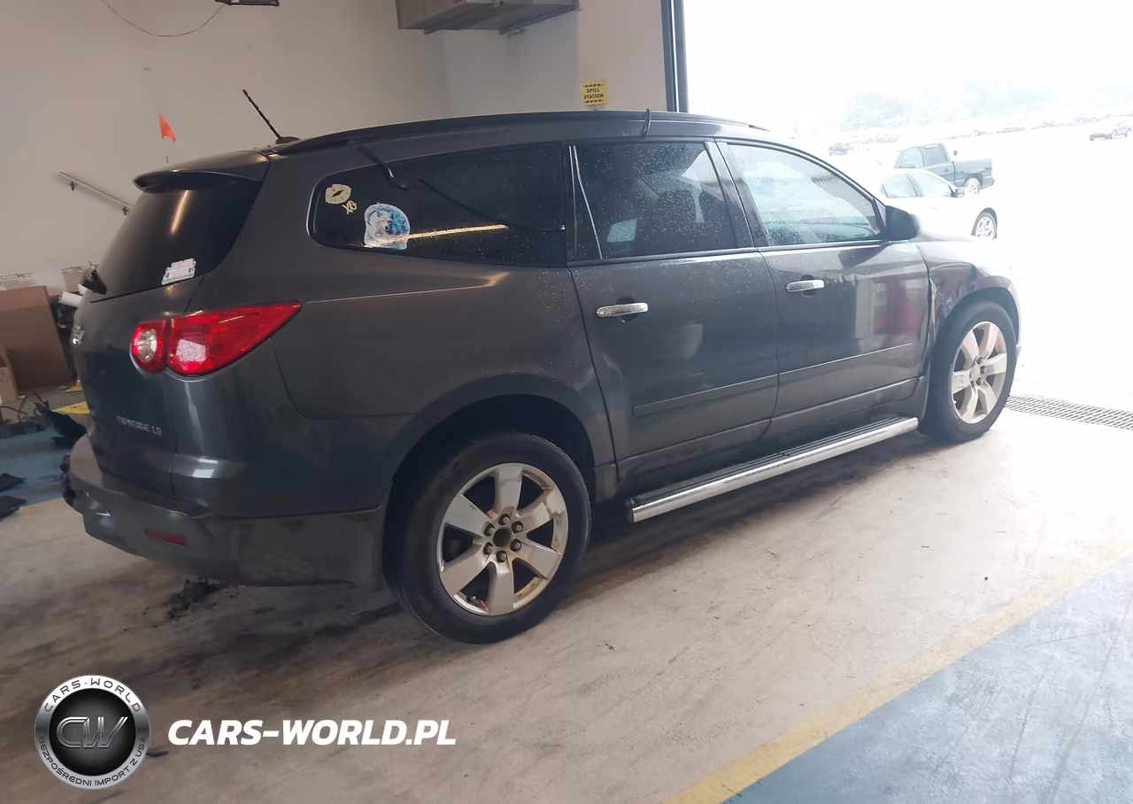 2012 Chevrolet Traverse Ls VIN:1GNKRFED1CJ332595 - 4