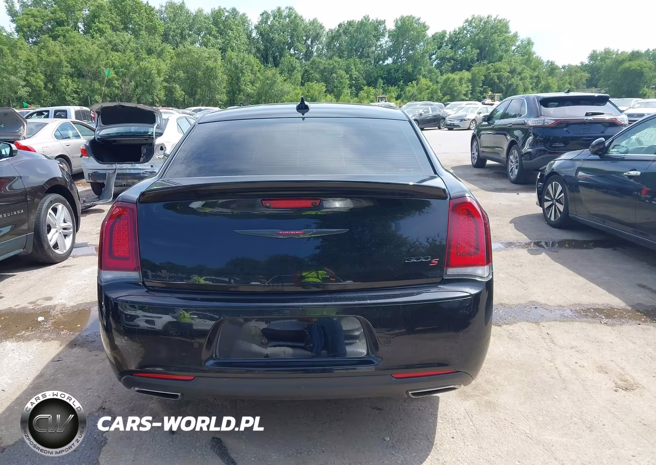2021 Chrysler 300 300S VIN:2C3CCABT7MH657725 - 16