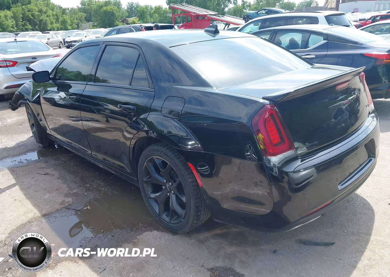 2021 Chrysler 300 300S VIN:2C3CCABT7MH657725 - 3