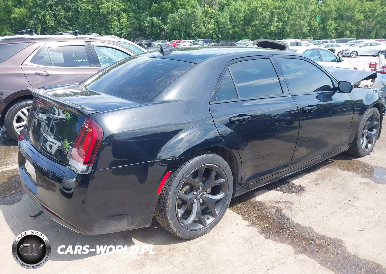 2021 Chrysler 300 300S VIN:2C3CCABT7MH657725 - 4