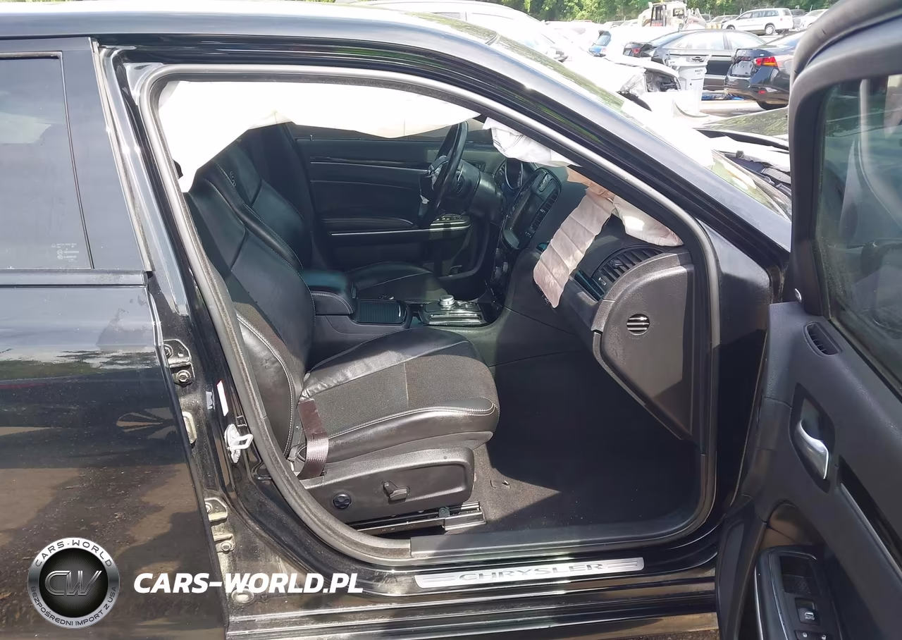 2021 Chrysler 300 300S VIN:2C3CCABT7MH657725 - 5