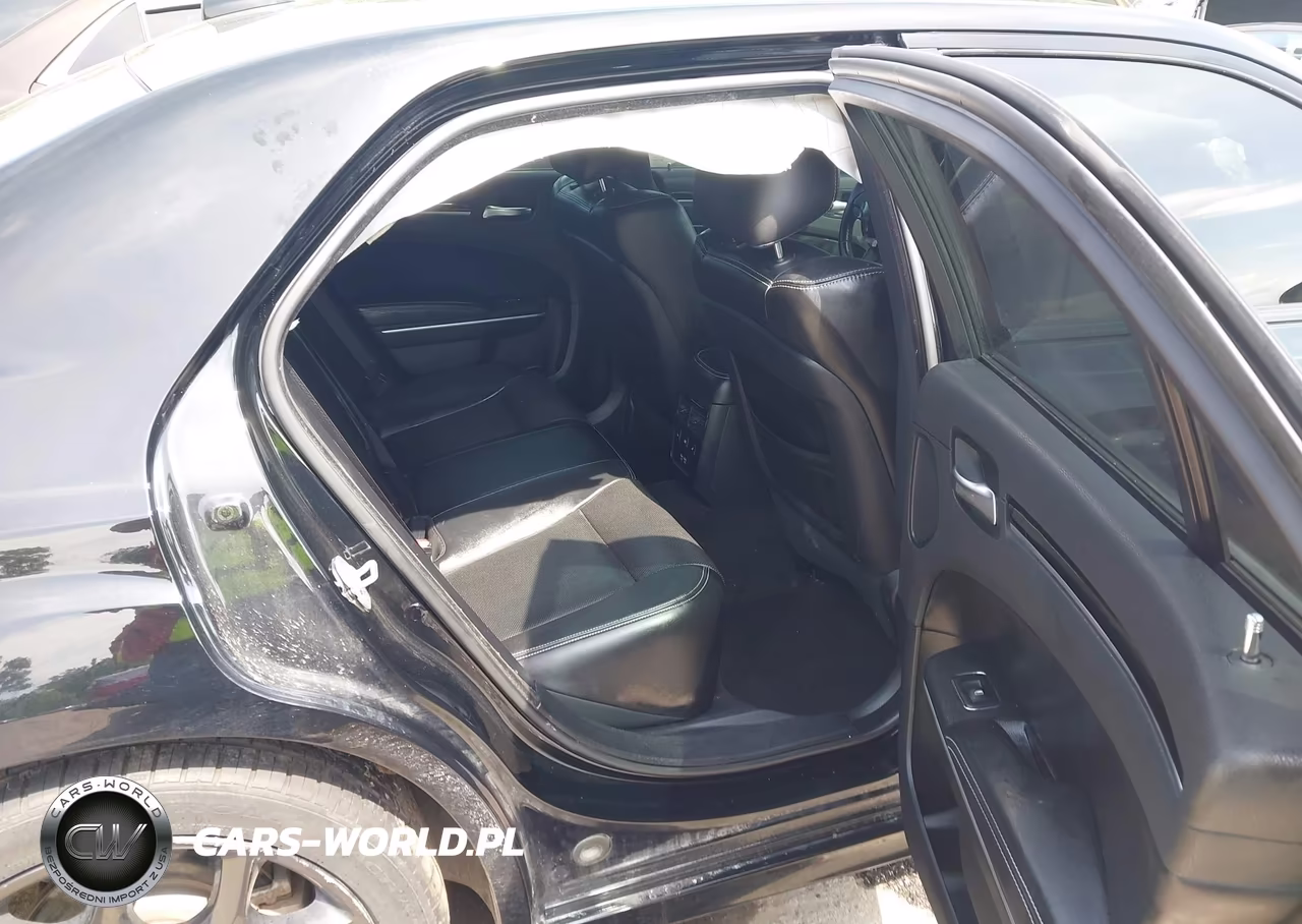 2021 Chrysler 300 300S VIN:2C3CCABT7MH657725 - 8