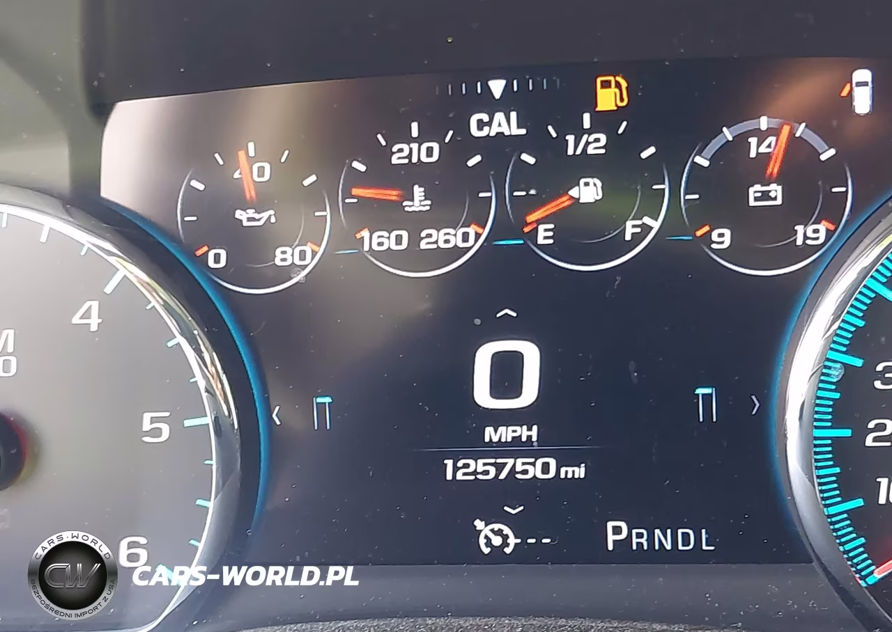 2017 Chevrolet Suburban Premier VIN:1GNSCJKC3HR343445 - 16
