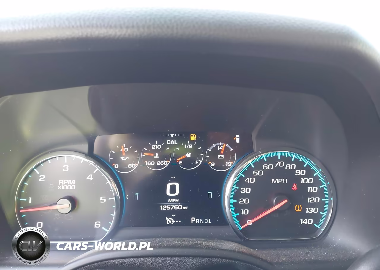 2017 Chevrolet Suburban Premier VIN:1GNSCJKC3HR343445 - 7