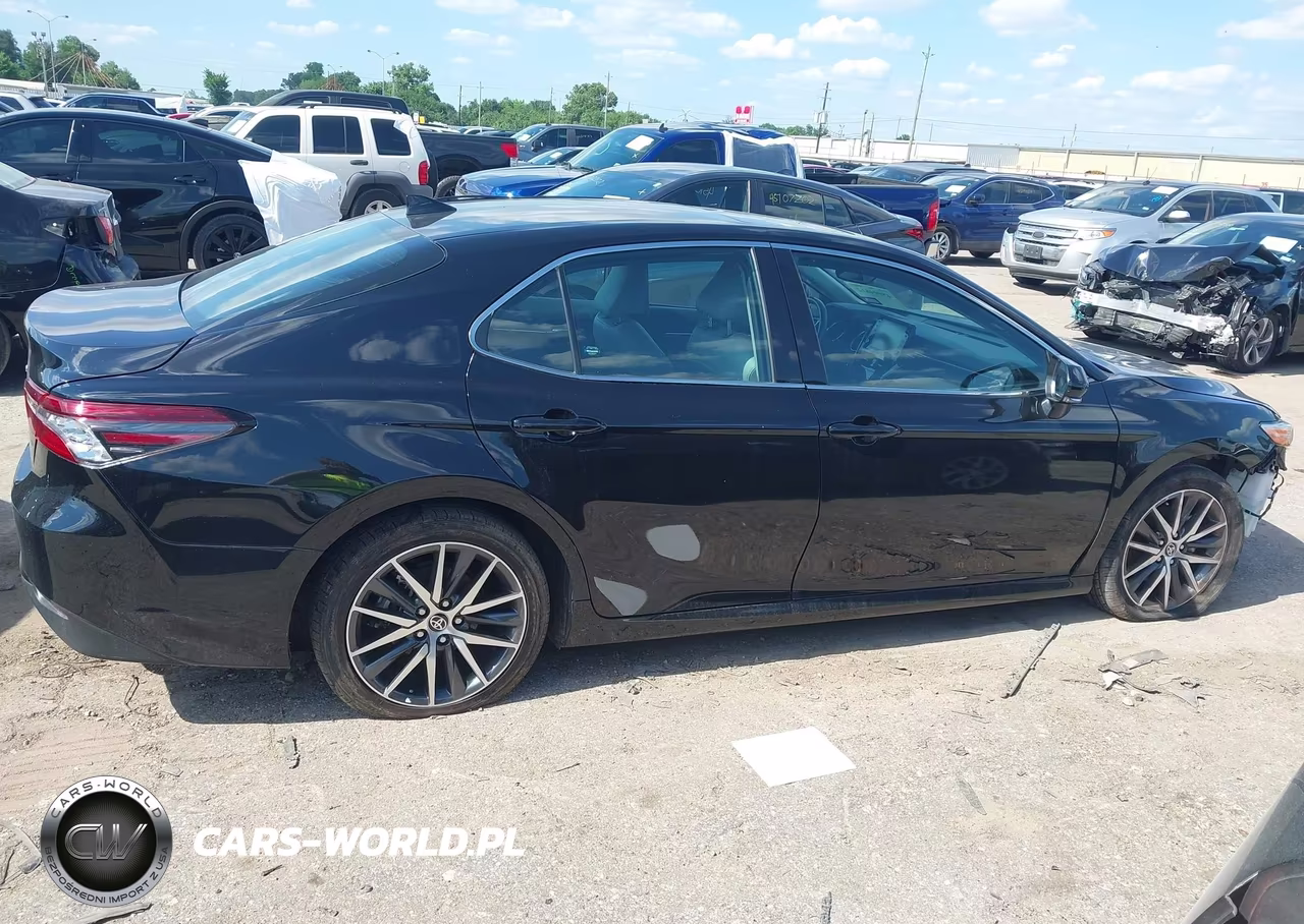 2024 Toyota Camry Xle VIN:4T1F31AK8RU625237 - 14