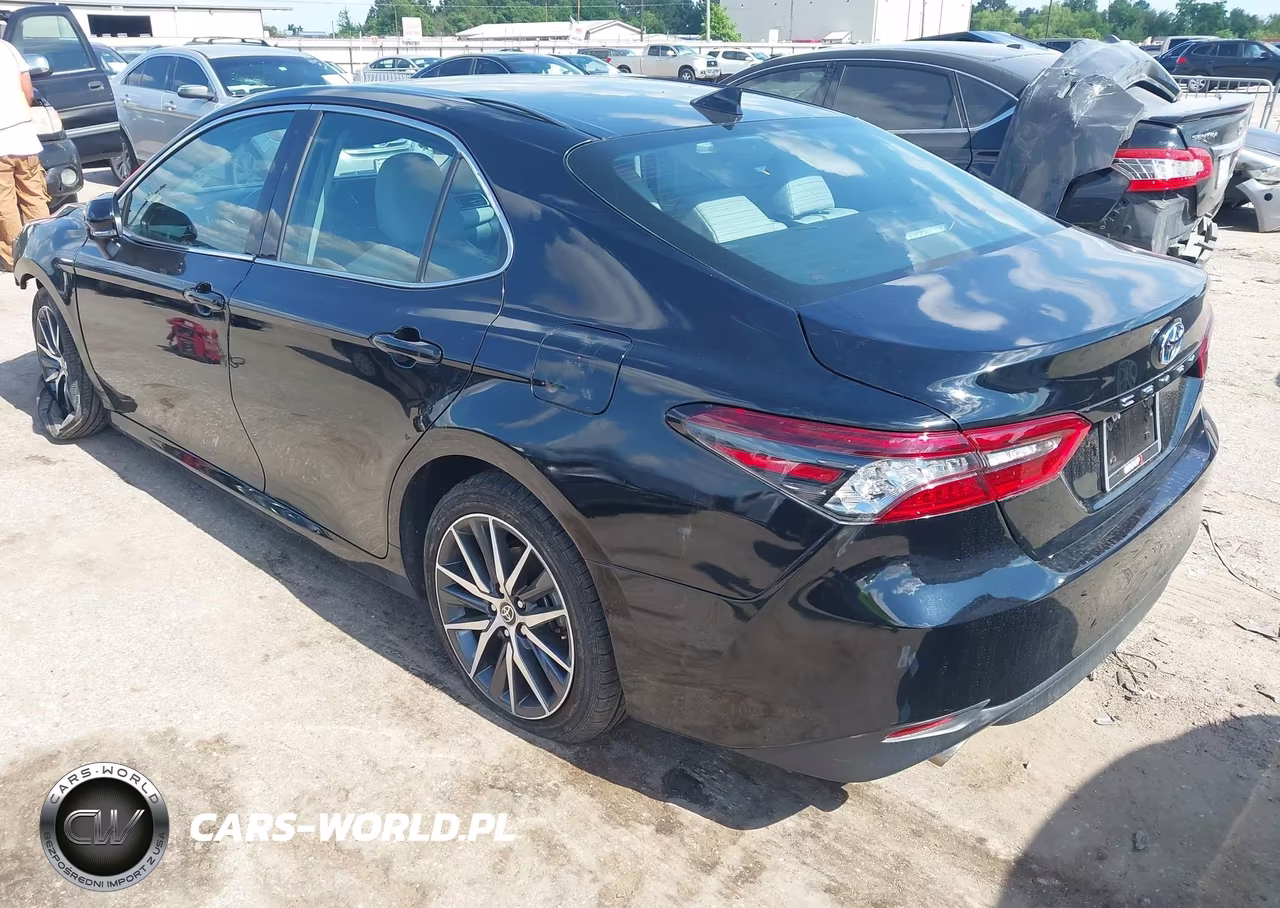 2024 Toyota Camry Xle VIN:4T1F31AK8RU625237 - 3