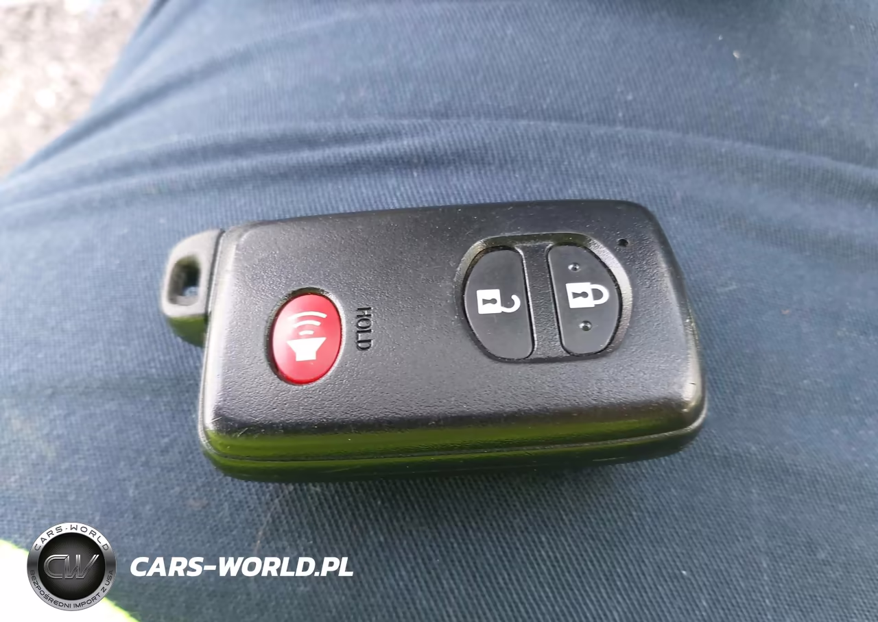 2013 Toyota Prius Three VIN:JTDKN3DU3D5628622 - 11